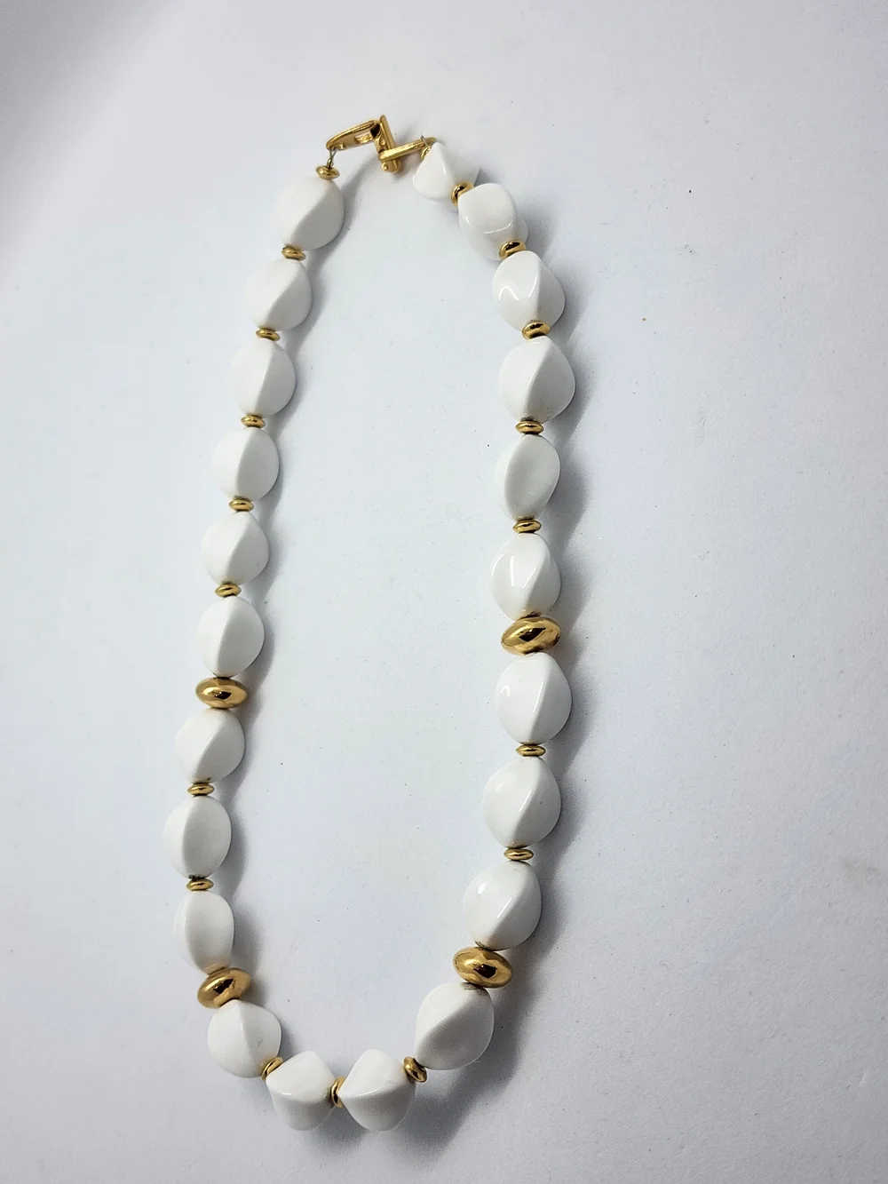 Vintage Signed Napier White & Gold Twisted Bead Necklace Chunky Retro